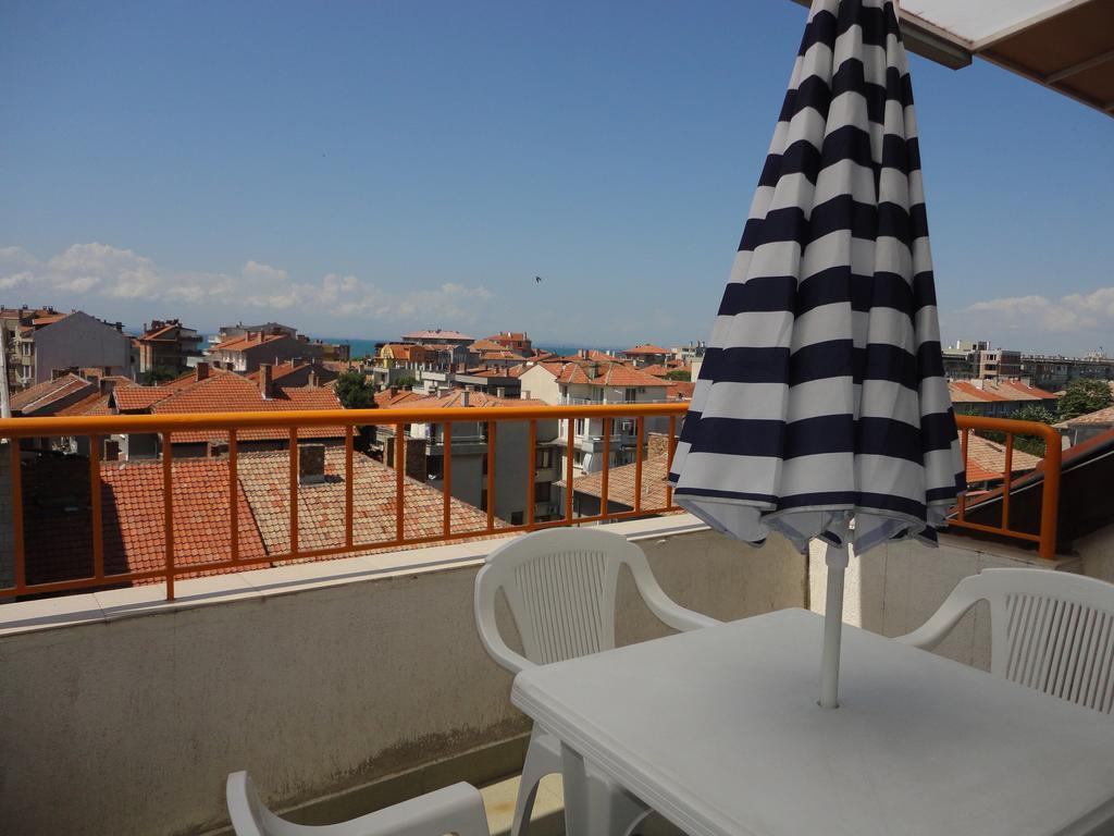 Tashevi Apartments Pomorie Kültér fotó